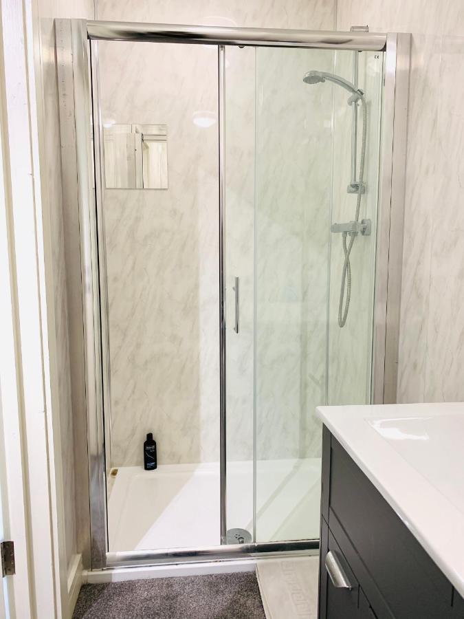Elthorne Luxury Apartments - Uxbridge Extérieur photo