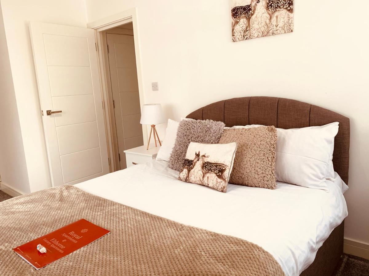 Elthorne Luxury Apartments - Uxbridge Extérieur photo