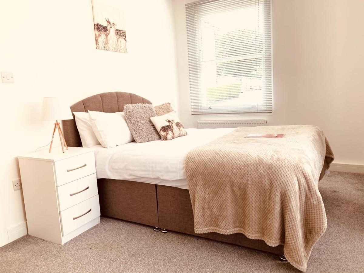Elthorne Luxury Apartments - Uxbridge Extérieur photo
