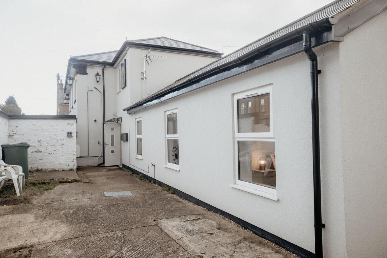 Elthorne Luxury Apartments - Uxbridge Extérieur photo