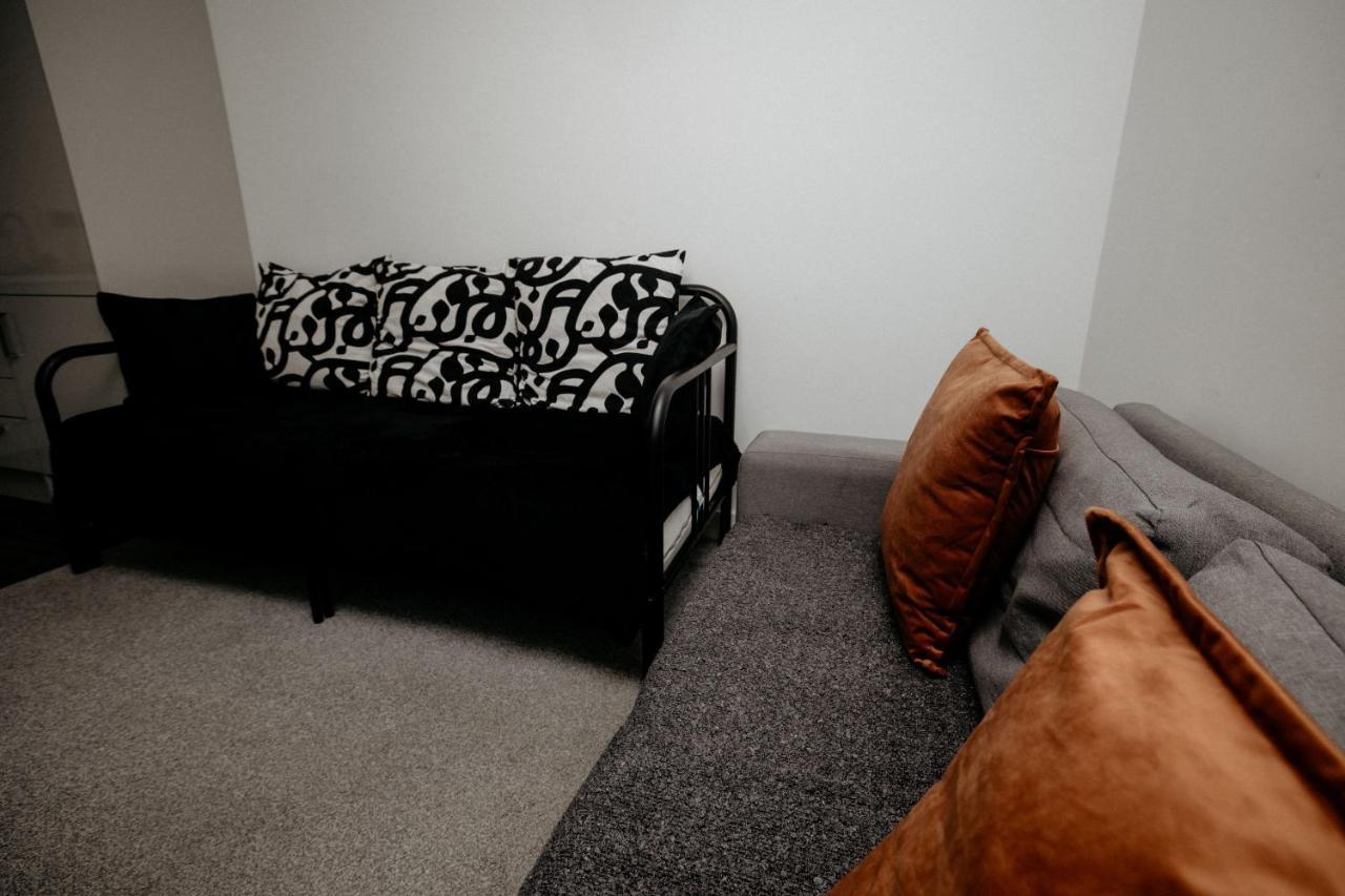 Elthorne Luxury Apartments - Uxbridge Extérieur photo