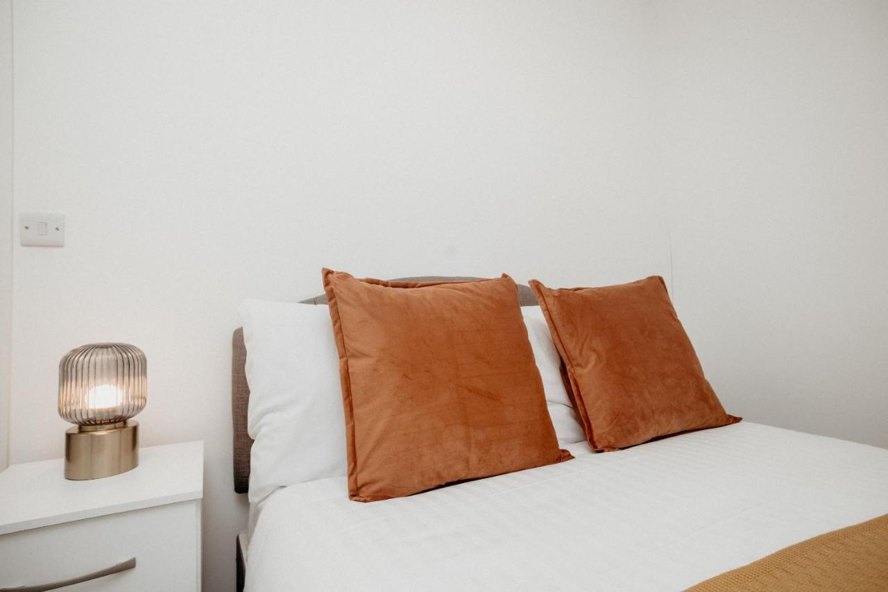 Elthorne Luxury Apartments - Uxbridge Extérieur photo