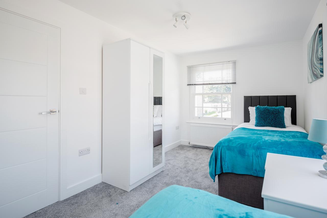 Elthorne Luxury Apartments - Uxbridge Extérieur photo
