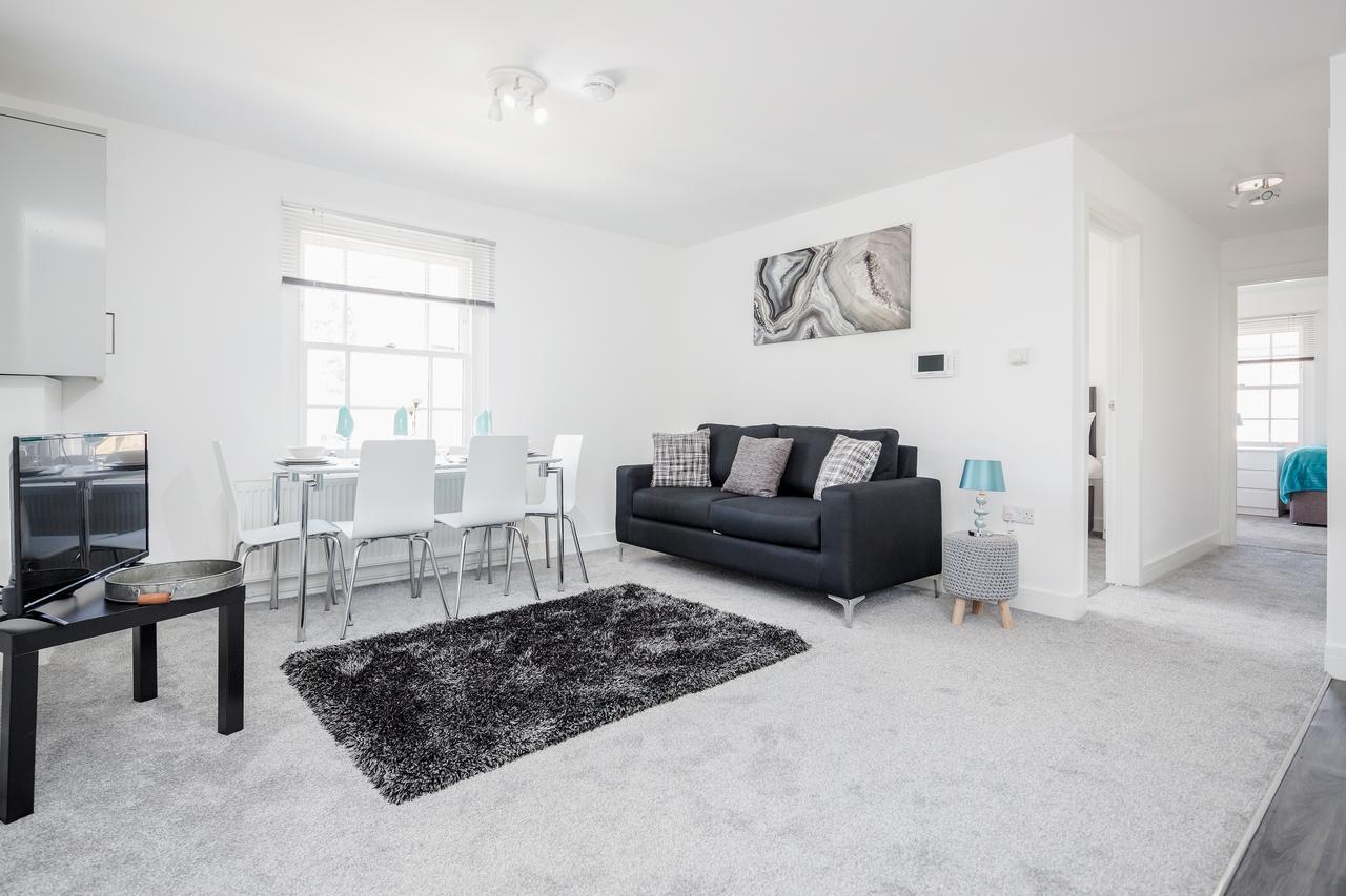 Elthorne Luxury Apartments - Uxbridge Extérieur photo