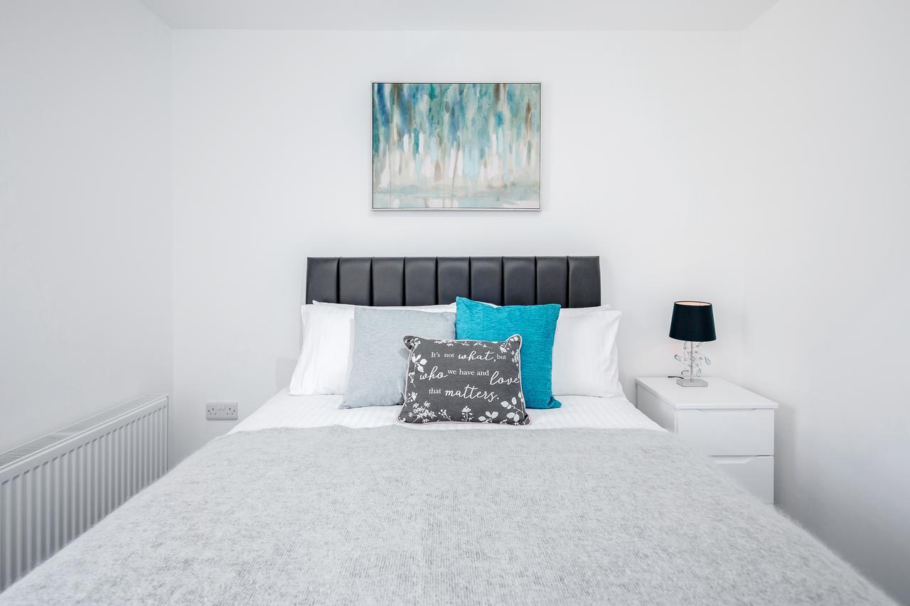 Elthorne Luxury Apartments - Uxbridge Extérieur photo